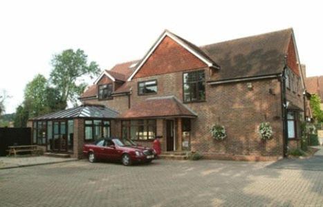 Gatwick House Hotel Horley Exterior photo